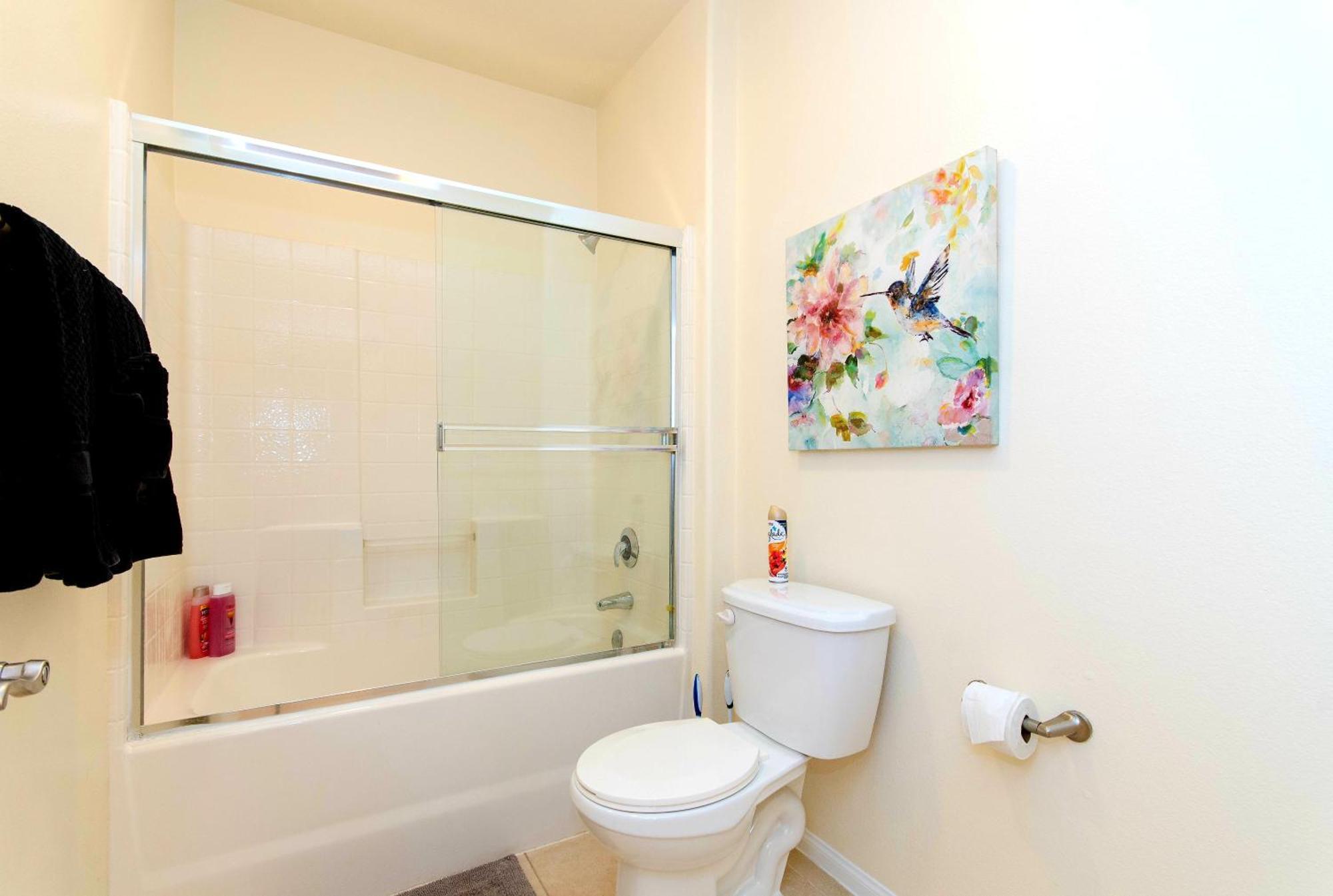Stylish And Spacious 2 Bedroom Central Location Appartement *
